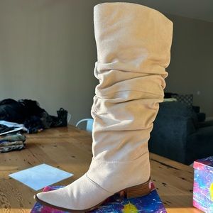 Chinese laundry winner suede pink